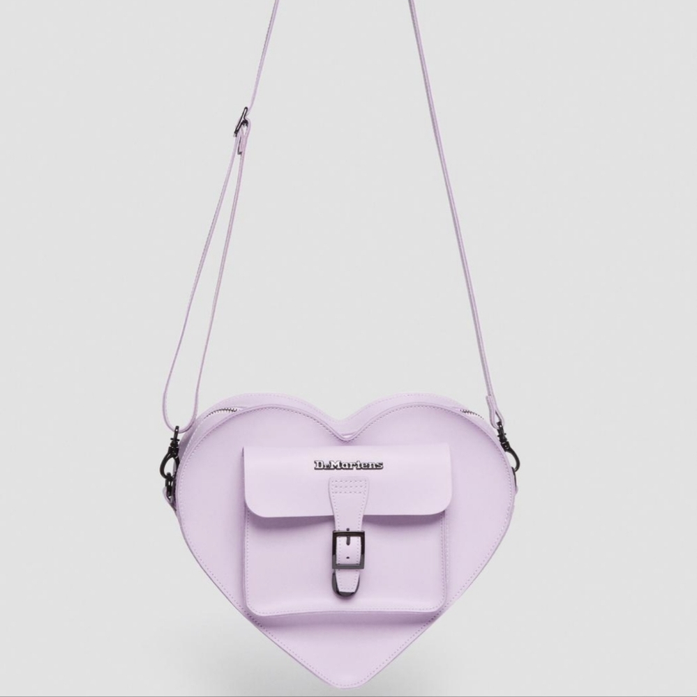 Dr. Martens Heart Shaped bag in color Lilac